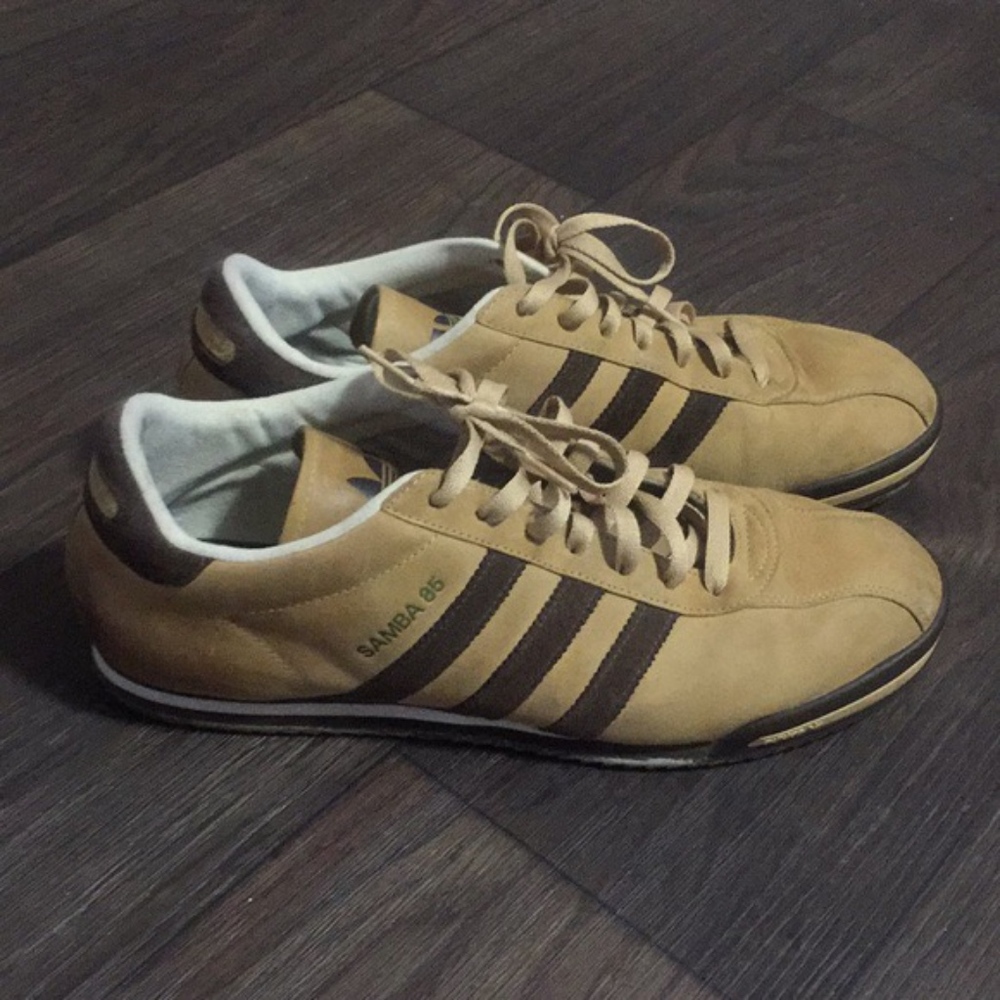Adidas Originals Samba 85 with Tan and Brown Suede